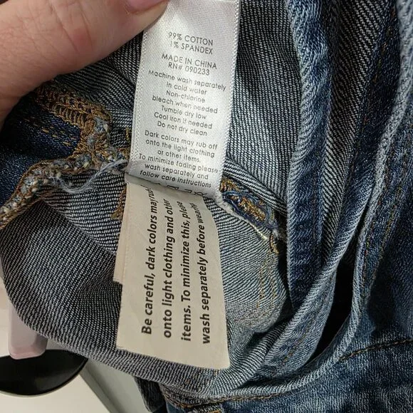 Bullhead Denim Overalls – Size M – Medium Wash Distressed Overall Jumpsuit - Picture 10 of 10